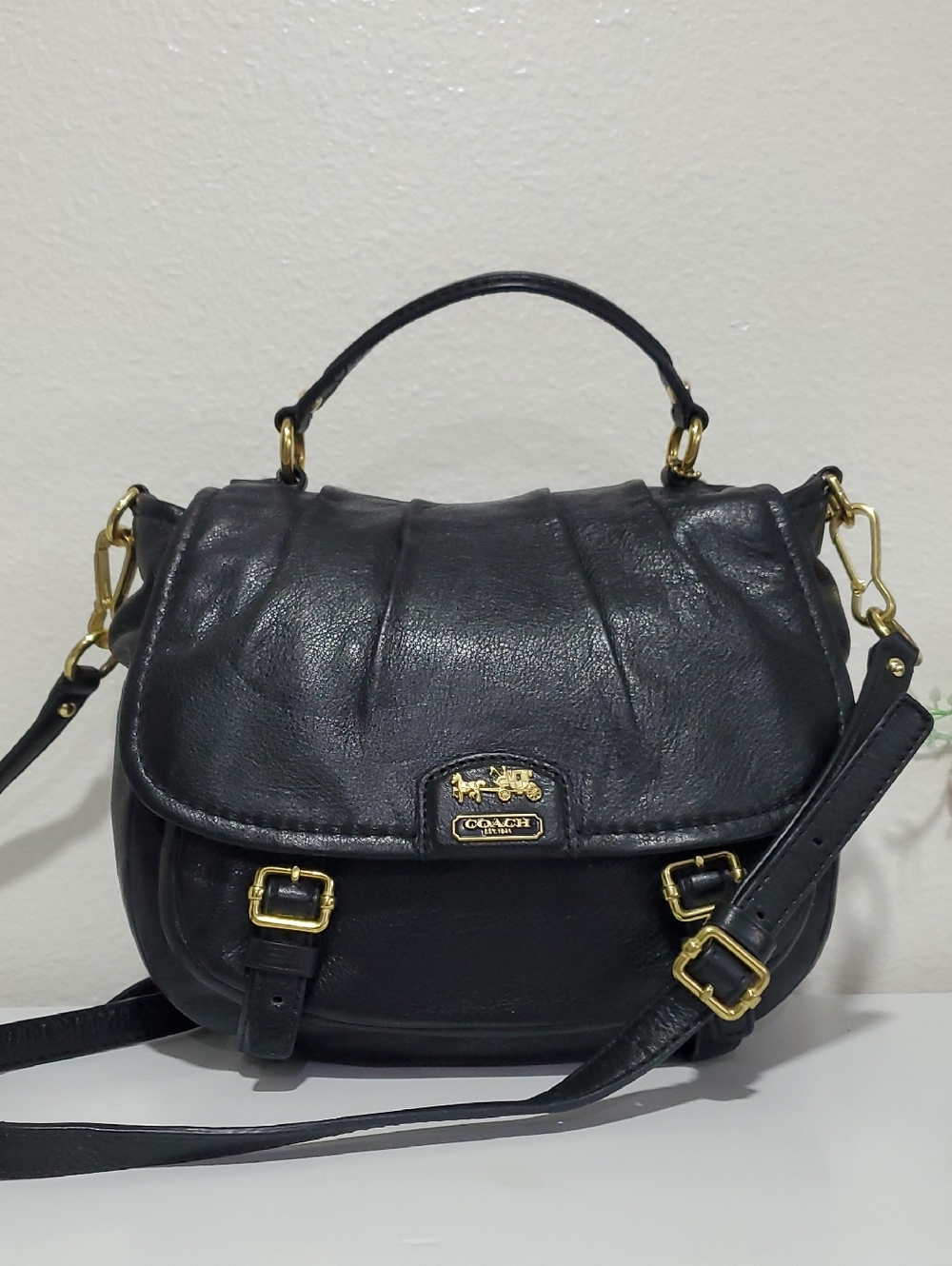 RARE Coach Madison Annabelle 2-Way Black Leather Hand/Crossbody Bag🖤💛